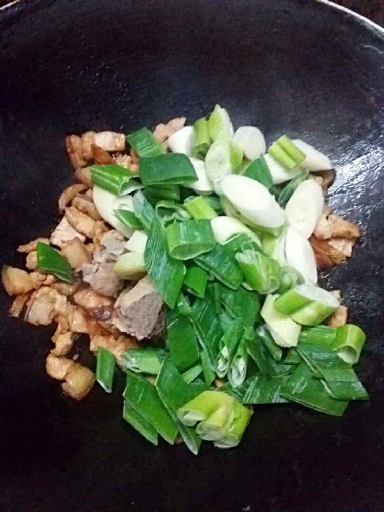 大葱炒猪肉步骤5