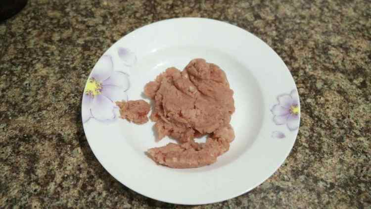 蒜香咸蛋肉饼步骤2
