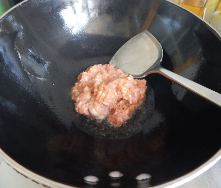 照烧茄子肉末米线步骤6