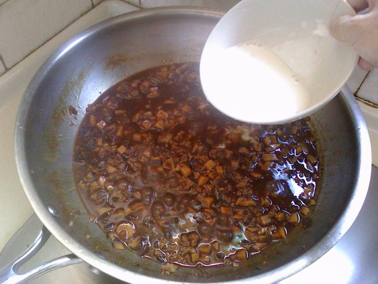 香姑肉酱面步骤10