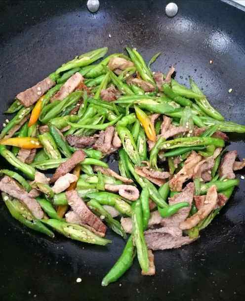 杭椒炒肉步骤6