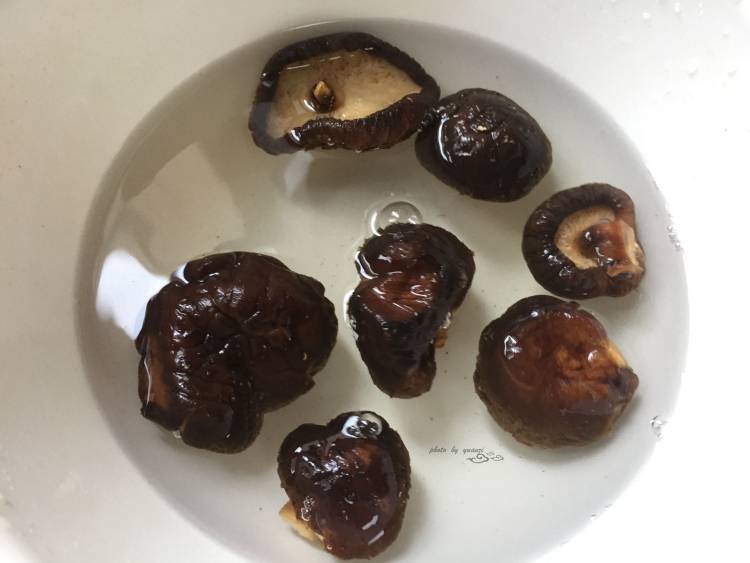 三鲜生煎包步骤1