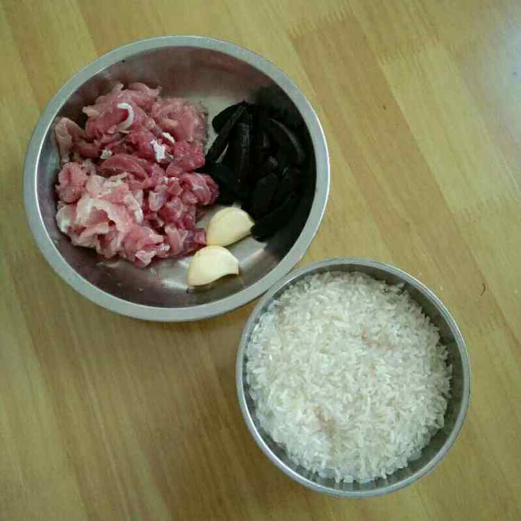 老菜脯瘦肉粥步骤2