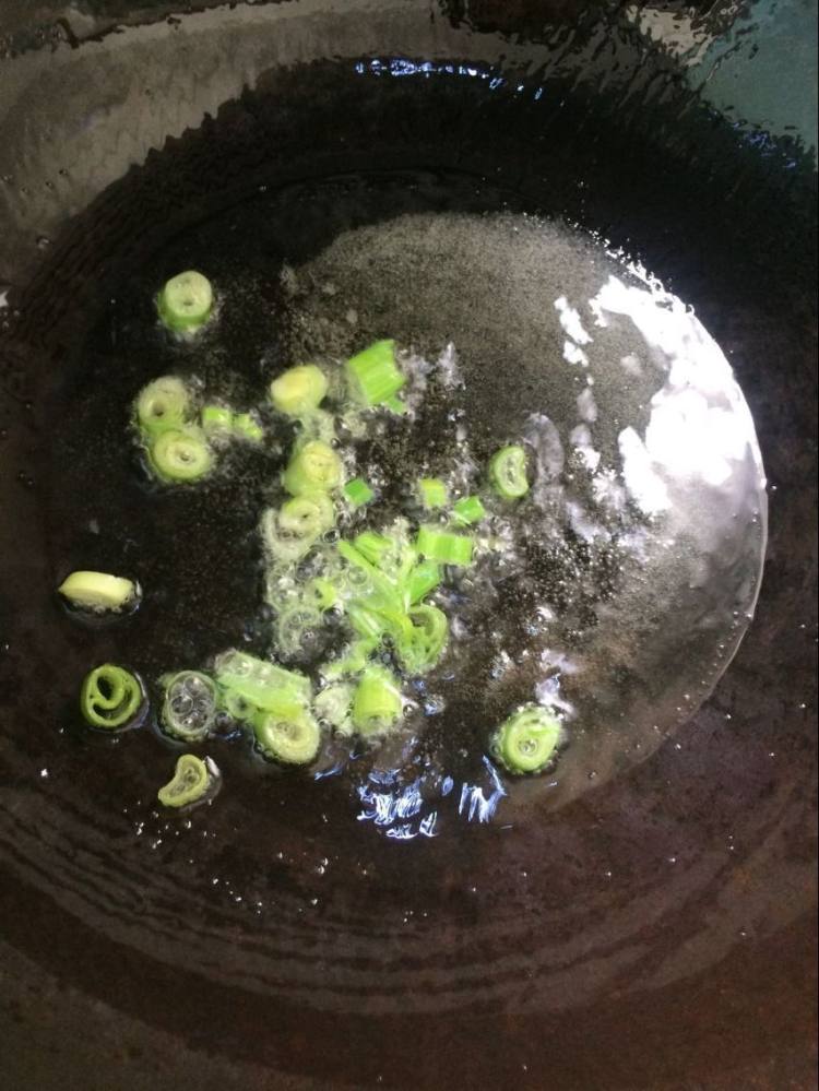 猪肉土豆炖芸豆步骤4