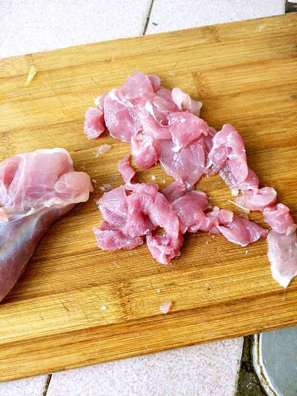 萝卜干炒猪肉步骤2