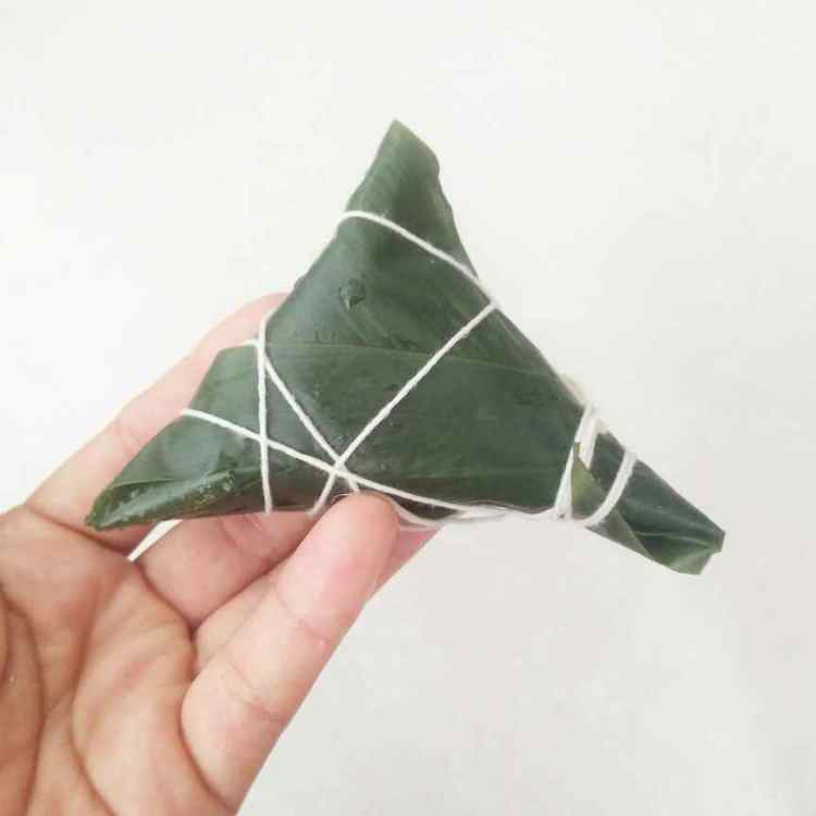 鲜肉白粽子步骤11