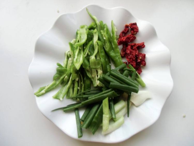 茄子炒肉步骤3