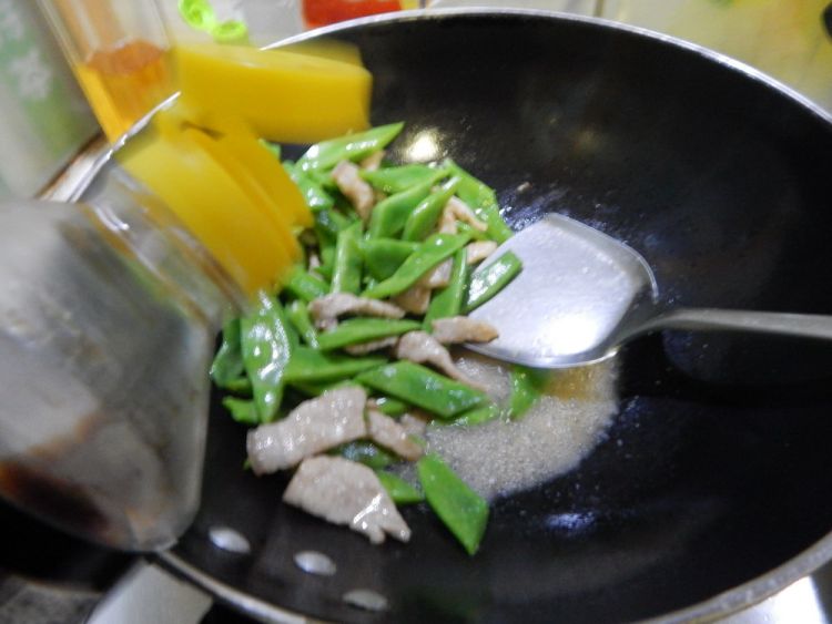 扁豆角烧猪肉步骤8