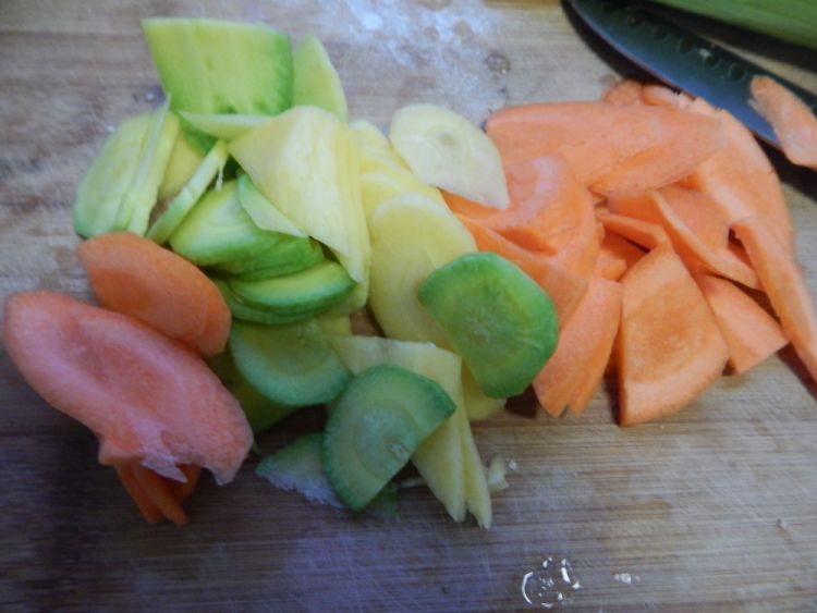 鲜露花菜炒肉步骤2