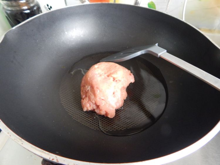 油辣子肉末豆角步骤2