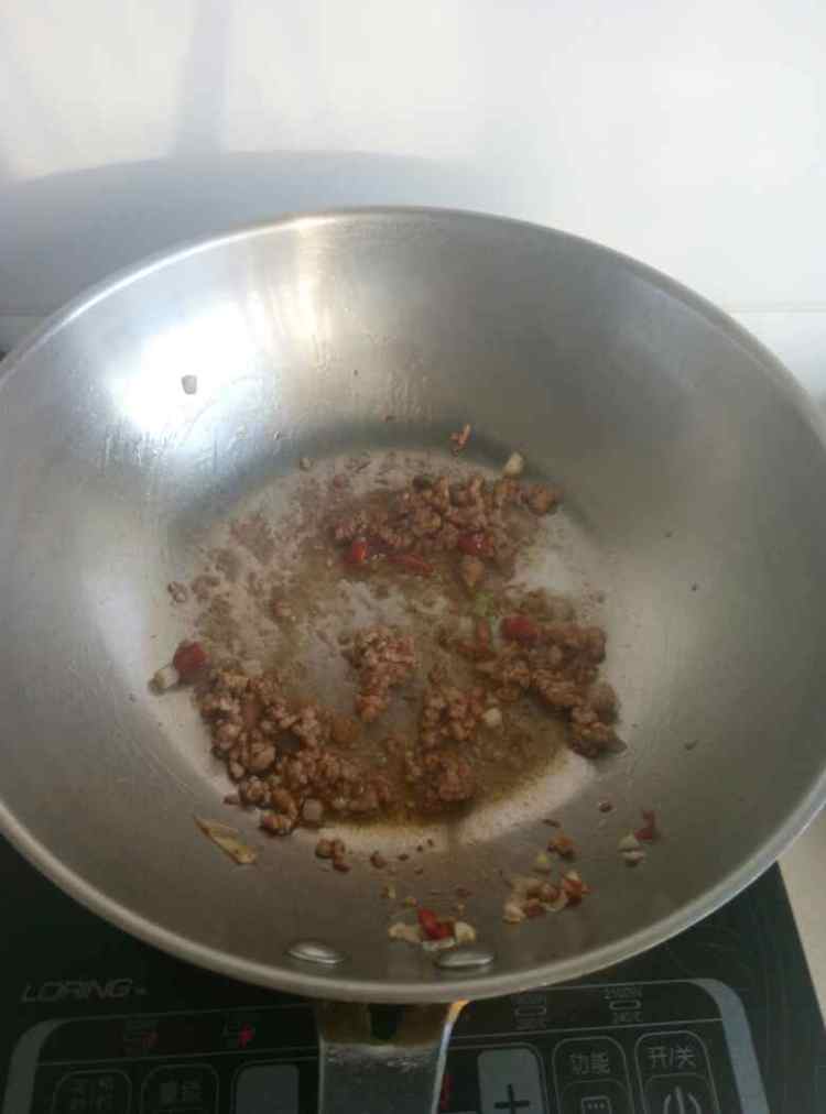 豇豆炒肉沫步骤5