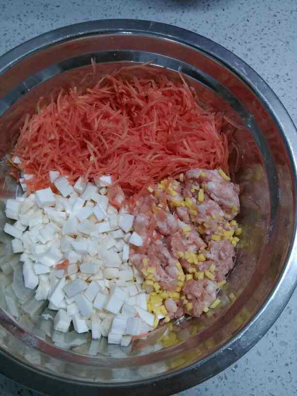 杏鲍菇猪肉包步骤3
