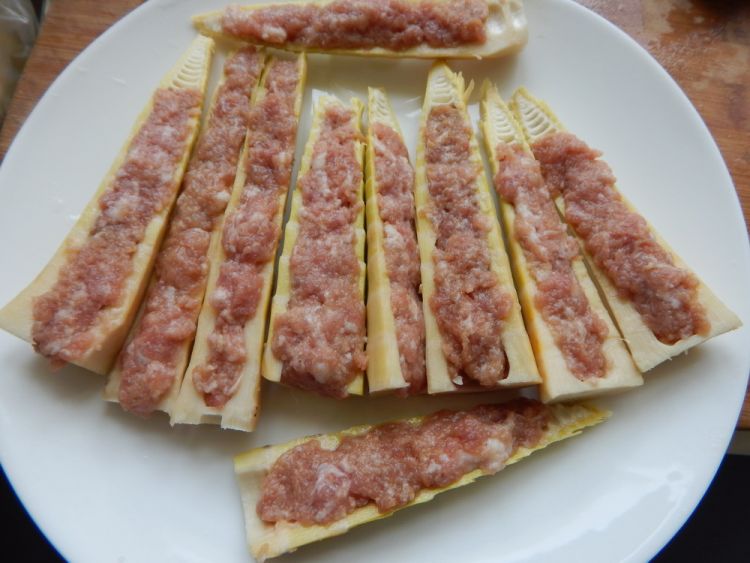 笋尖酿肉步骤5