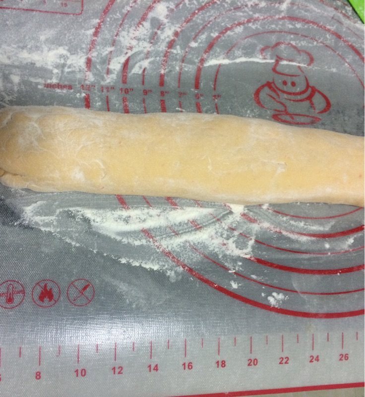 胡萝卜鲜笋肉包步骤4
