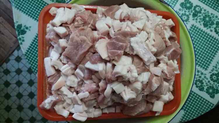 咸肉枕头粽步骤2