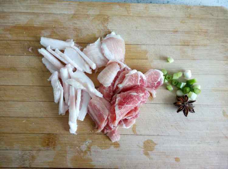 豆角猪肉炖土豆步骤4