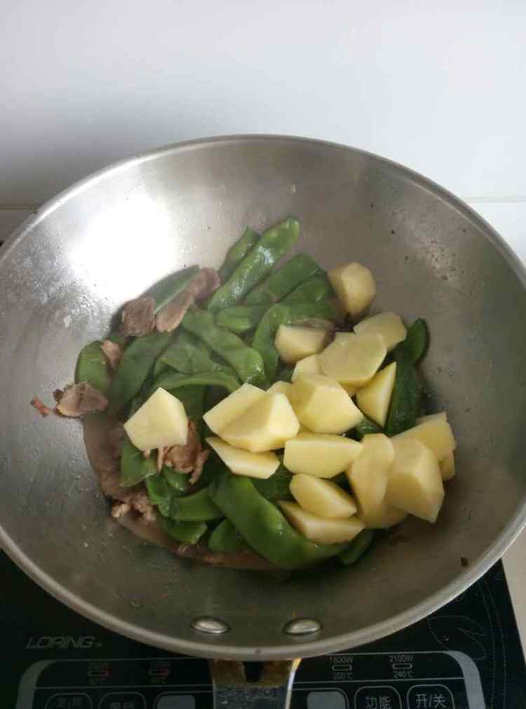 豆角猪肉炖土豆步骤9