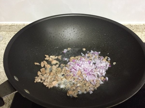 传统炸酱面步骤7