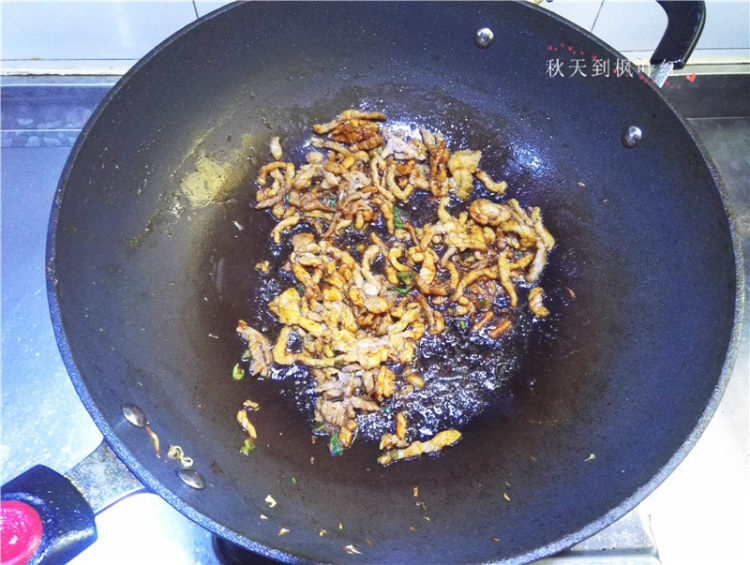 酸菜肉丝步骤3