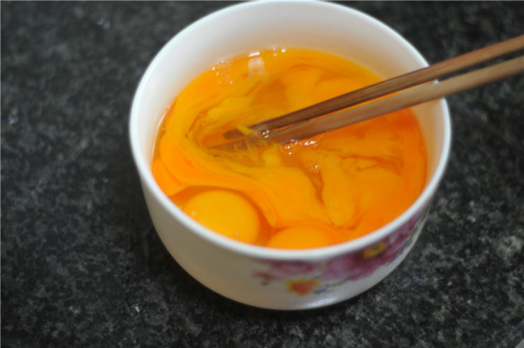 彩色蔬菜鸡蛋饺子步骤4