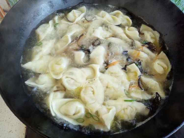 鲜肉小葱馄饨步骤10