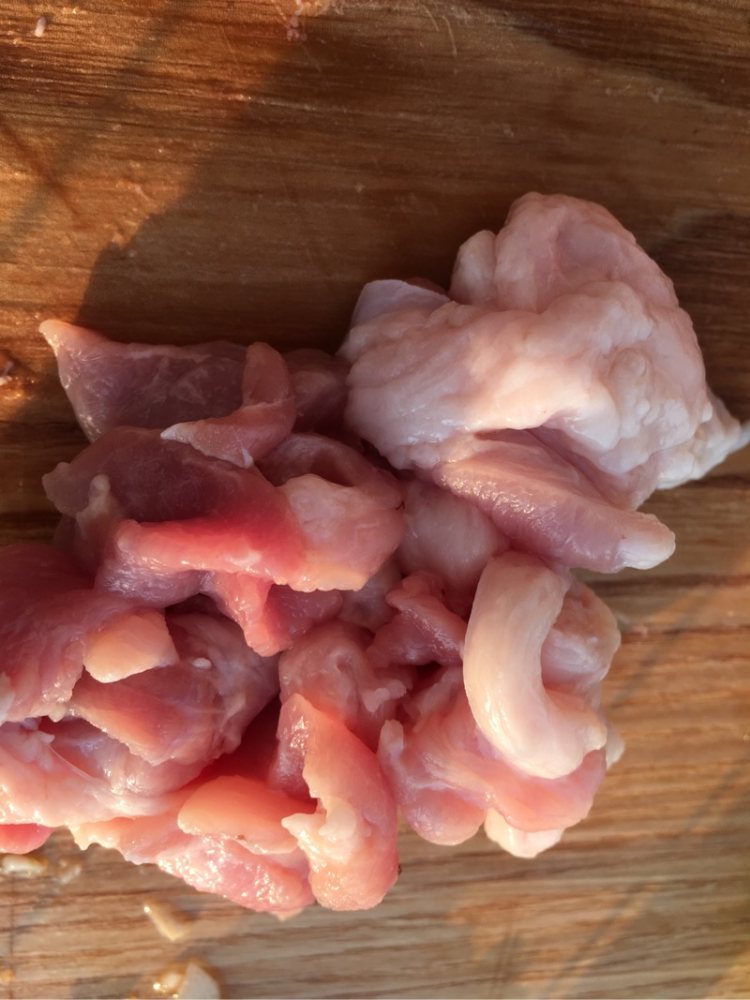 香菇有机花菜炒肉步骤5