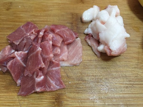 肉片炒土豆丝步骤1