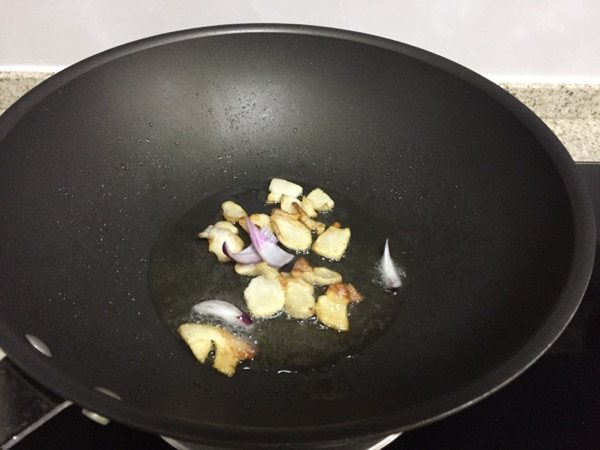 肉片炒土豆丝步骤4