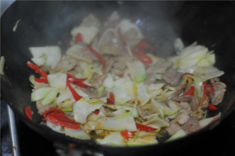 大头菜炒肉片步骤7