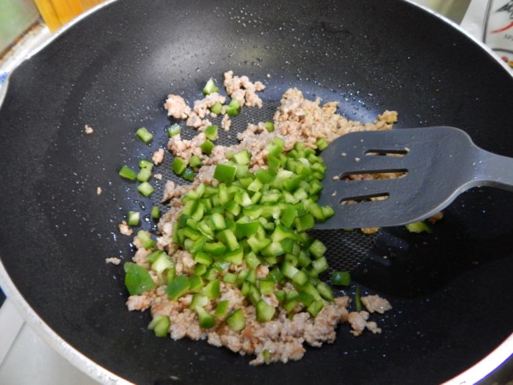 沙茶肉末茄子步骤7