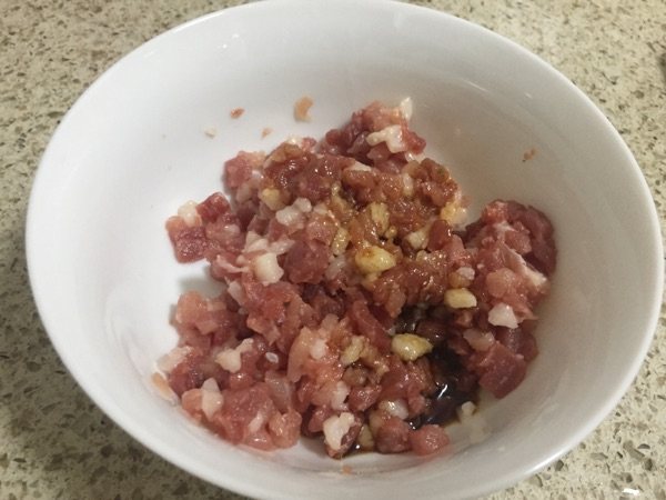 猪肉煎包步骤3