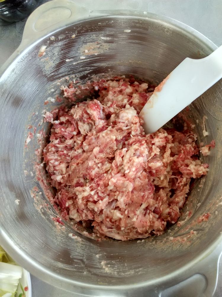 荠菜大葱猪肉饺子步骤4