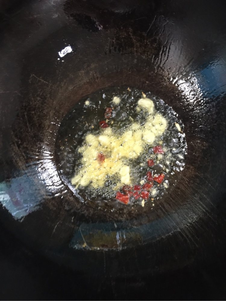 酸豆角炒肉步骤2