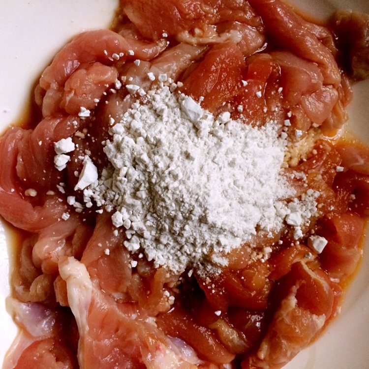 小炒瘦肉步骤2