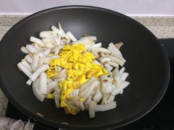 鸡蛋炒年糕步骤11