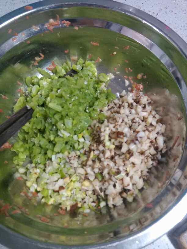 香菇豆角蒸饺步骤3