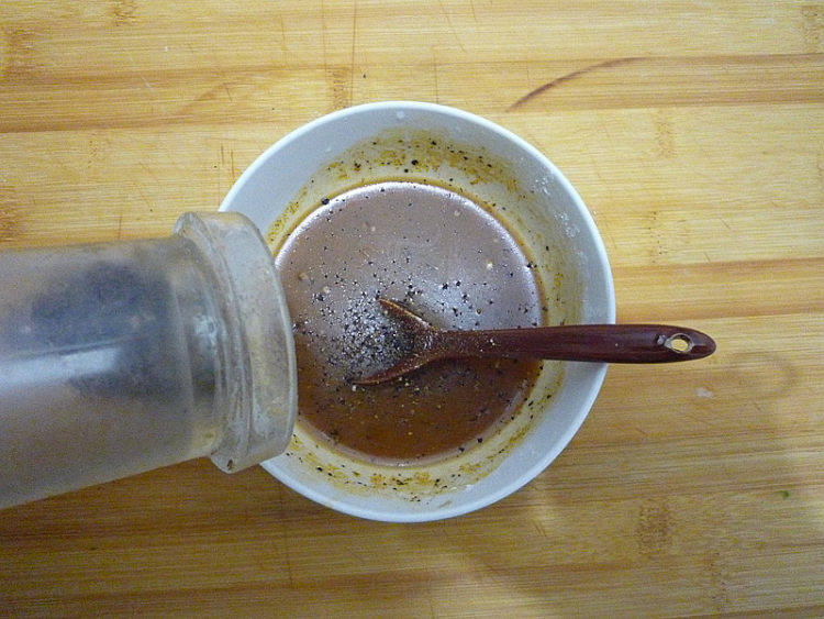芹菜炒肉片步骤5