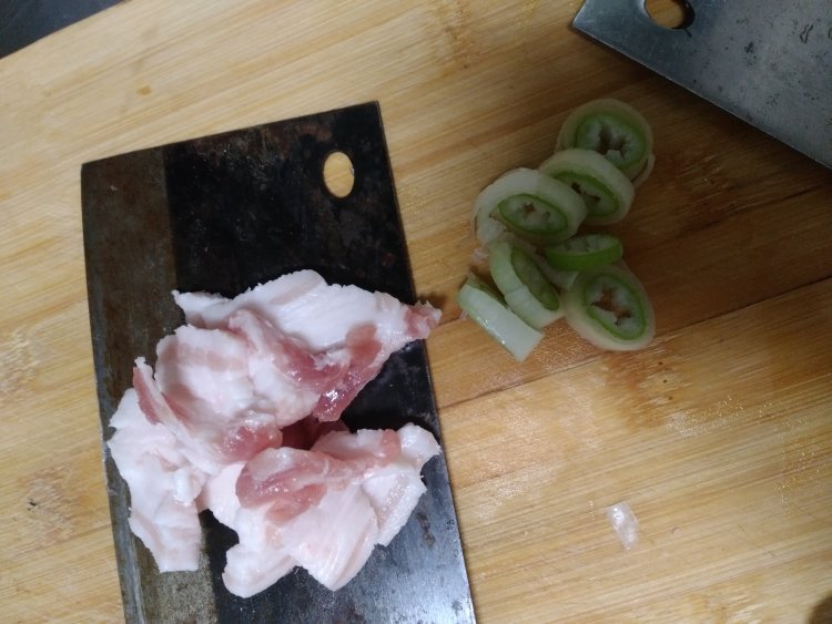 白菜烧虾步骤2