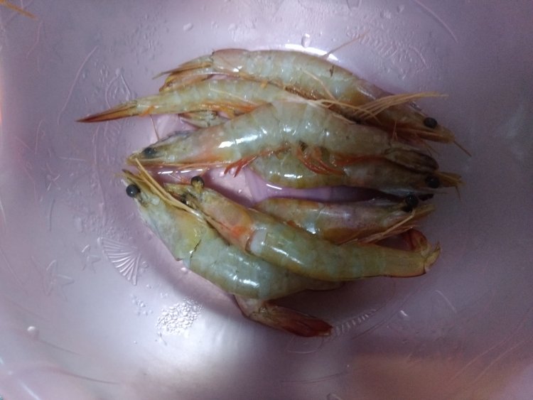 白菜烧虾步骤3