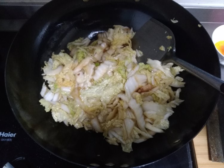 白菜烧虾步骤5