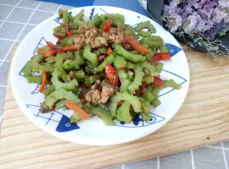 肉末苦瓜炒步骤10