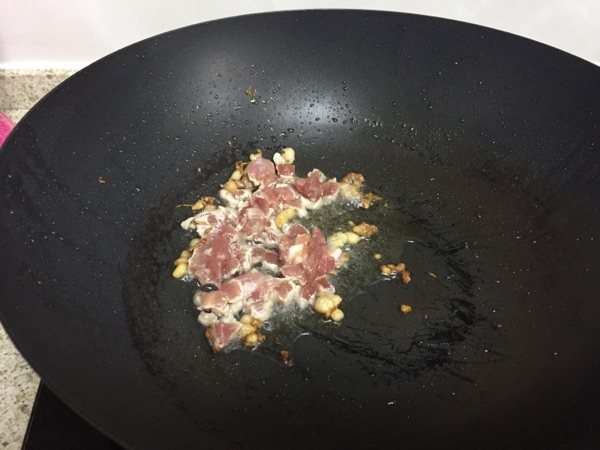 胡萝卜咸菜包步骤8