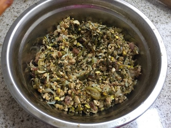 胡萝卜咸菜包步骤12