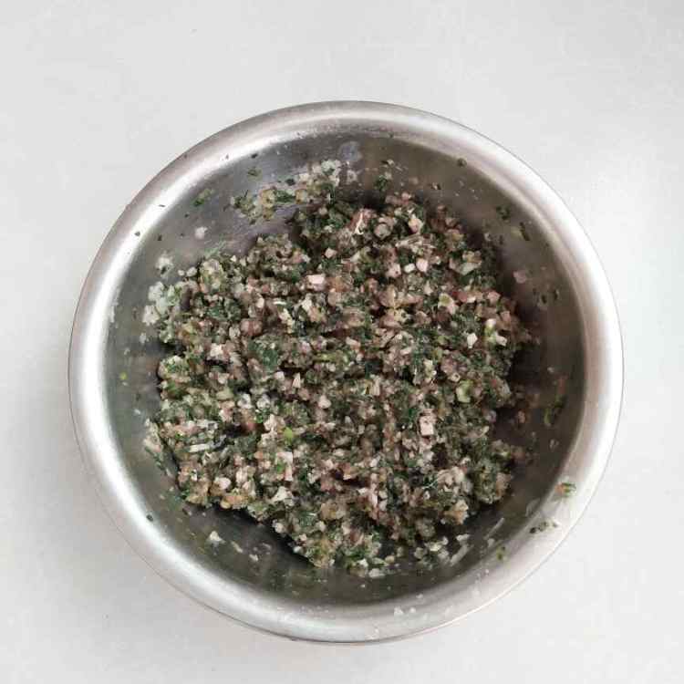 荠菜鲜肉锅贴步骤5