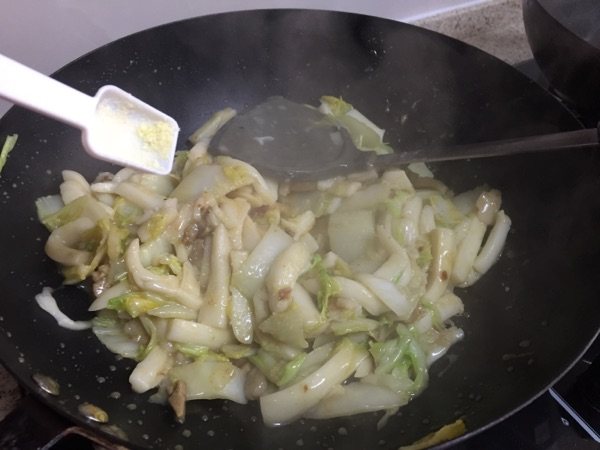 白菜炒年糕步骤11