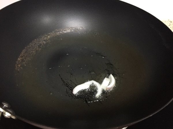 五香豆腐丝炒肉步骤2