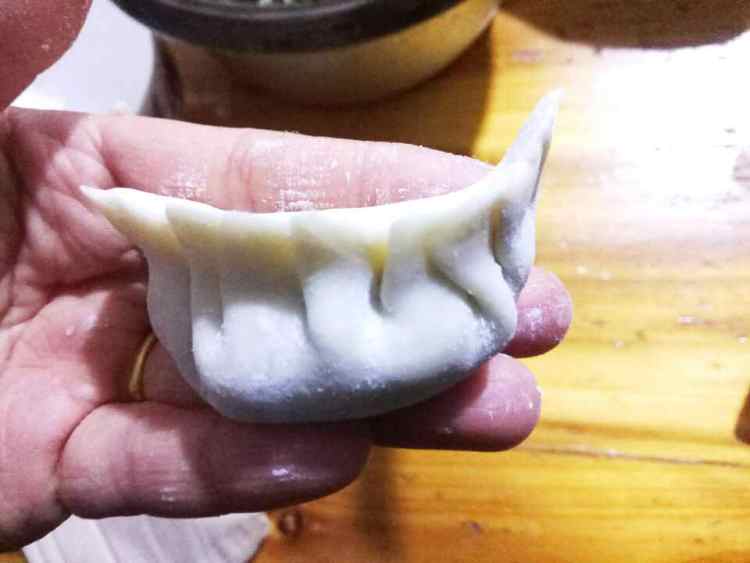 荠菜蘑菇鲜肉水饺步骤7