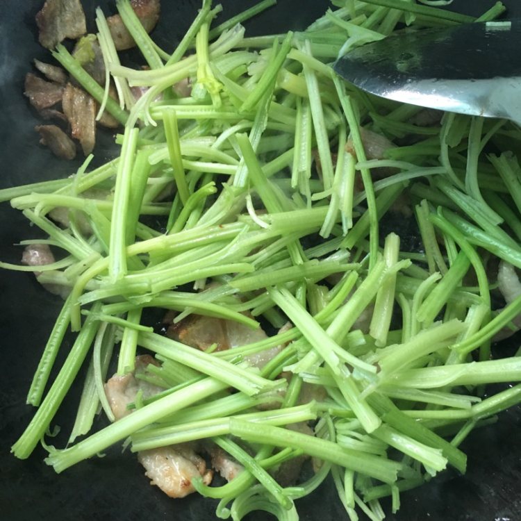 攸县香干炒肉步骤6