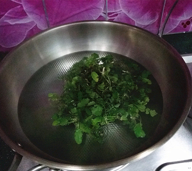 荠菜猪肉大馄饨#本味步骤3
