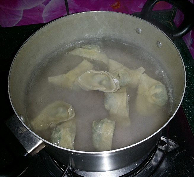 荠菜猪肉大馄饨#本味步骤12